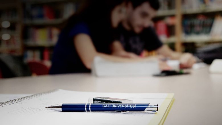 Merkez Kütüphaneden Ödünç Kitap Nasıl Alınır ?
