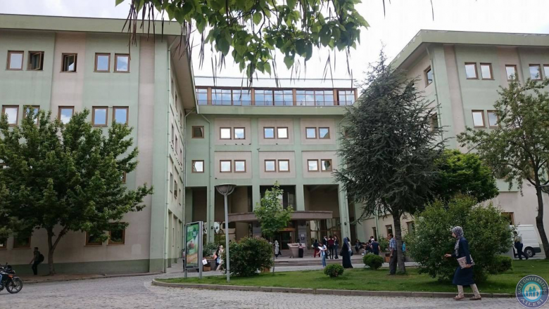 Merkez Kütüphanede Raf Sistemi Düzeni Nasıldır
