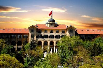 GAZİ ÜNİVERSİTESİ’NİN EĞİTİMİN NASIL OLACAĞINA DAİR ALACAĞI KARARIN TARİHİ BELLİ OLDU